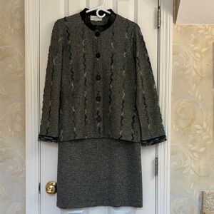 Anne Pedersen Vintage Gray Textured Skirt Suit/Black Trim &  Mohair Detail. EUC